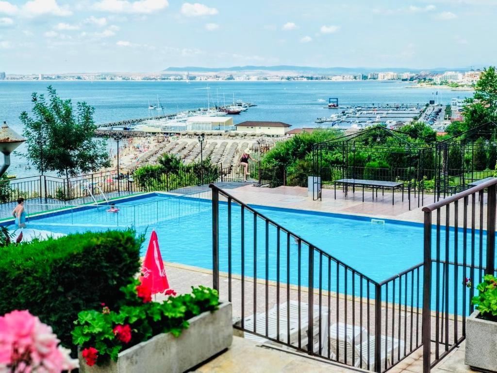 Dolce Vita Sea View Apartment Sveti Vlas Extérieur photo