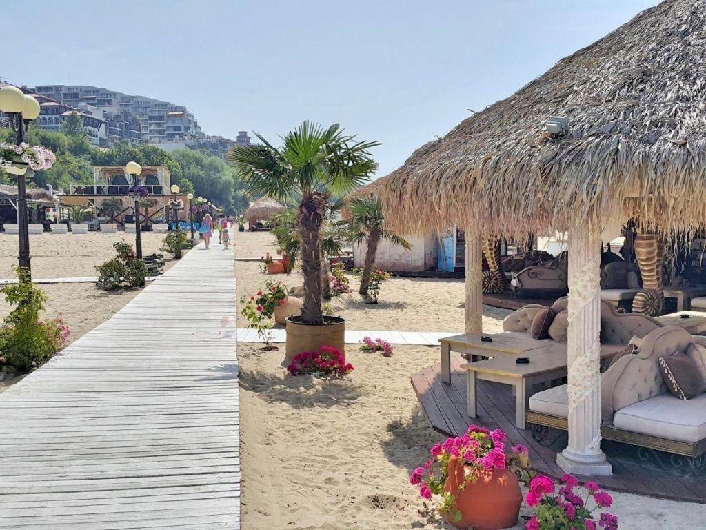Dolce Vita Sea View Apartment Sveti Vlas Extérieur photo
